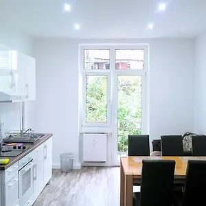 Apartment Avi Goodhouse, Düsseldorf